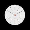 Arne Jacobsen Clocks Bankers Veggur Ø21 cm hvit/sort/rød