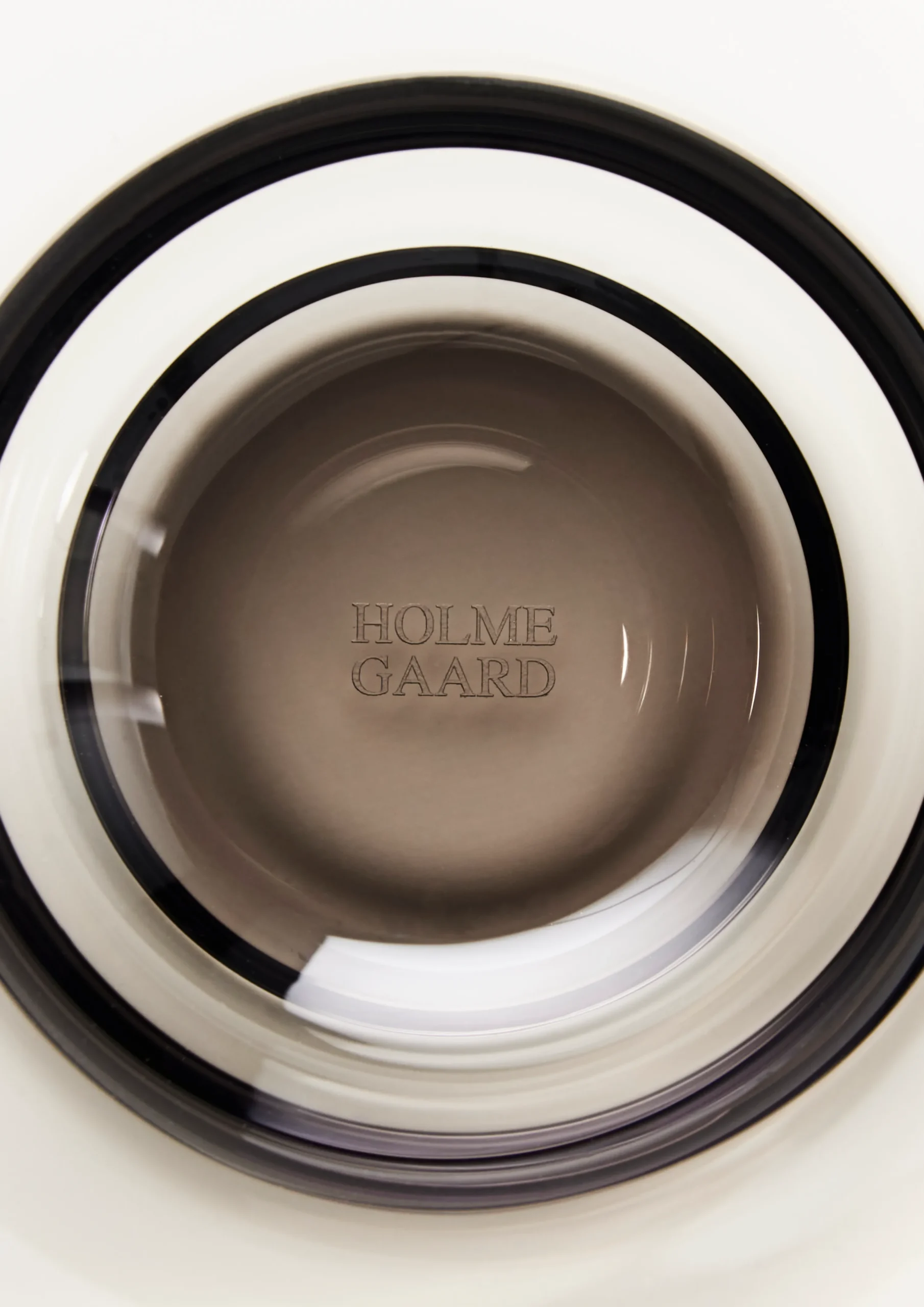 Holmegaard Flow Vannglass 35 cl smoke - Kjøp her