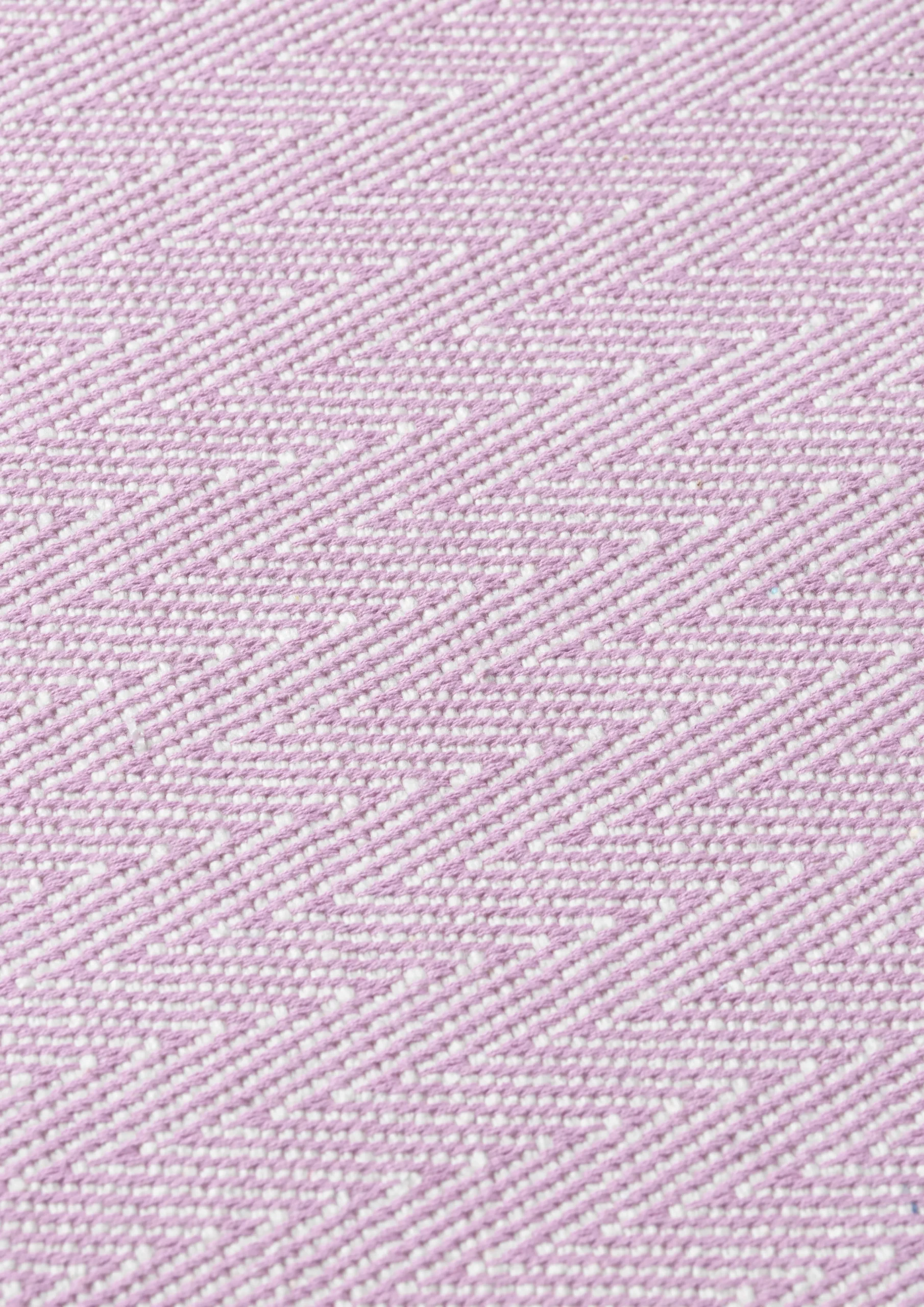 Lyngby Porcelæn Herringbone Dekkebrikker 43x30 cm lilla